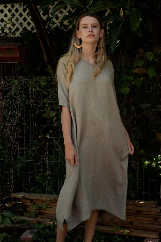 Simple Dress in Linen