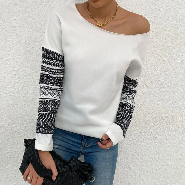 Long-Sleeve Scoop Neck Print T-Shirt CA1058